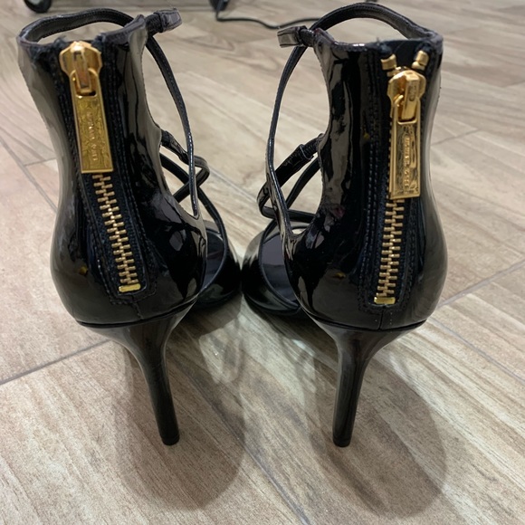 Michael Kors Black Heels Size 8 - Picture 6 of 7